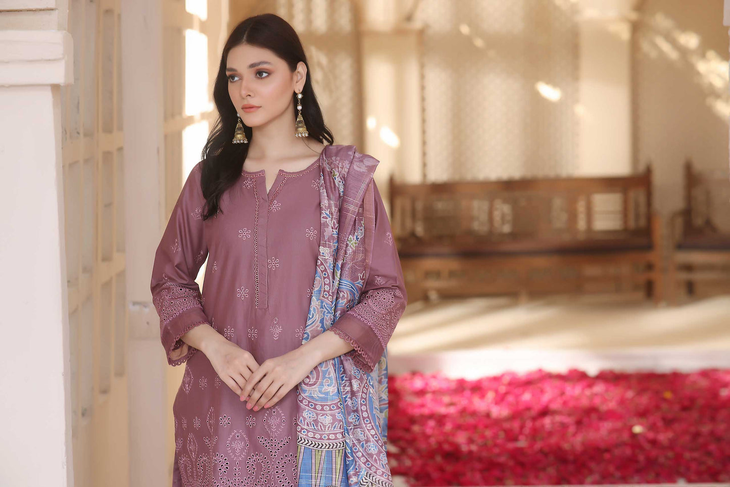 3 Piece Stitched Embroidered Chickenkari Lawn-ZAINAB FAZLANI