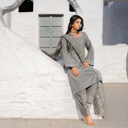 3 Pc Solid Slub Linen Dress with Embroidered Chiffon Dupatta| Winter Collection | Raniya.h | RA-13