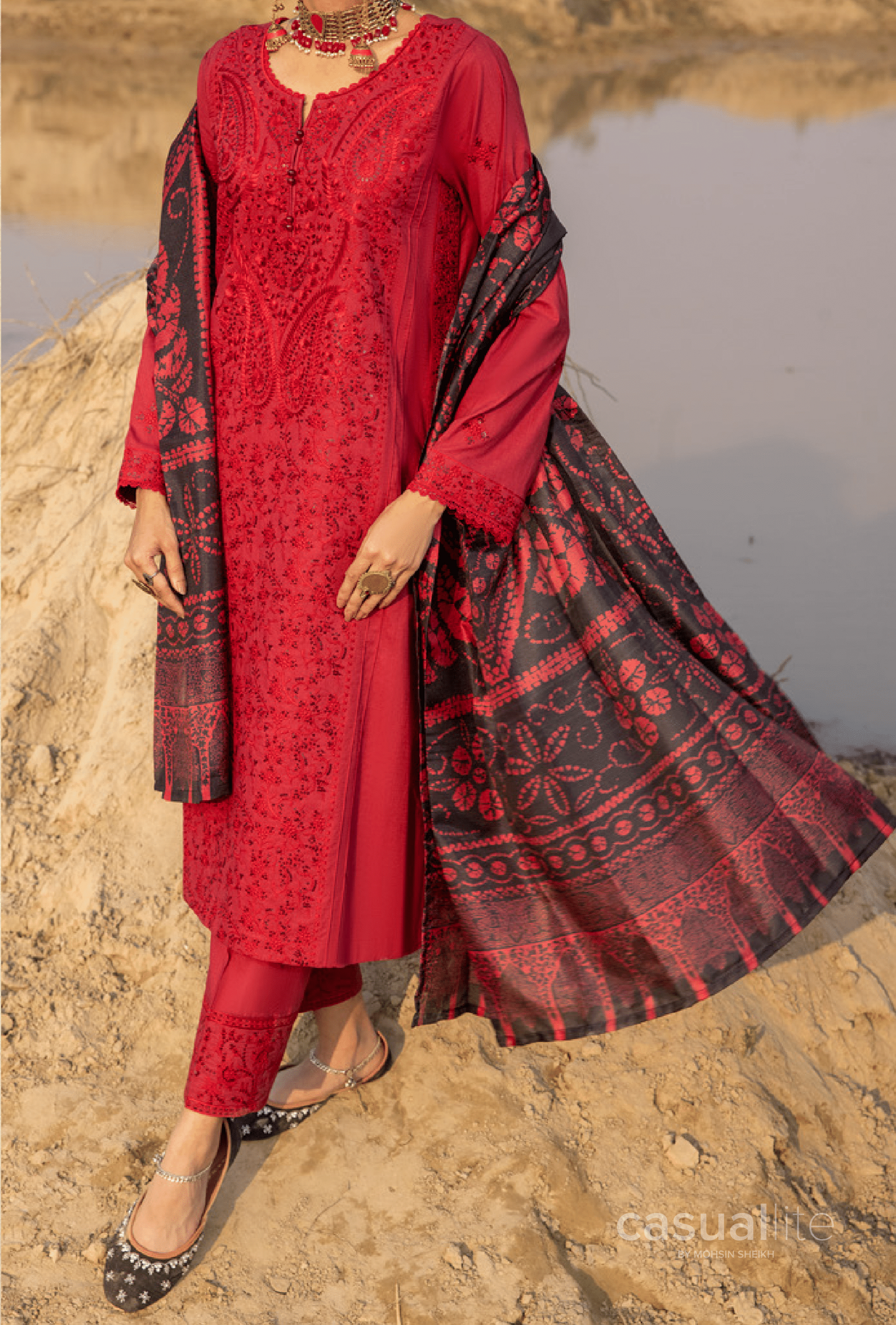 3-Piece Stitched Embroidered Linen Collection - Casuallite