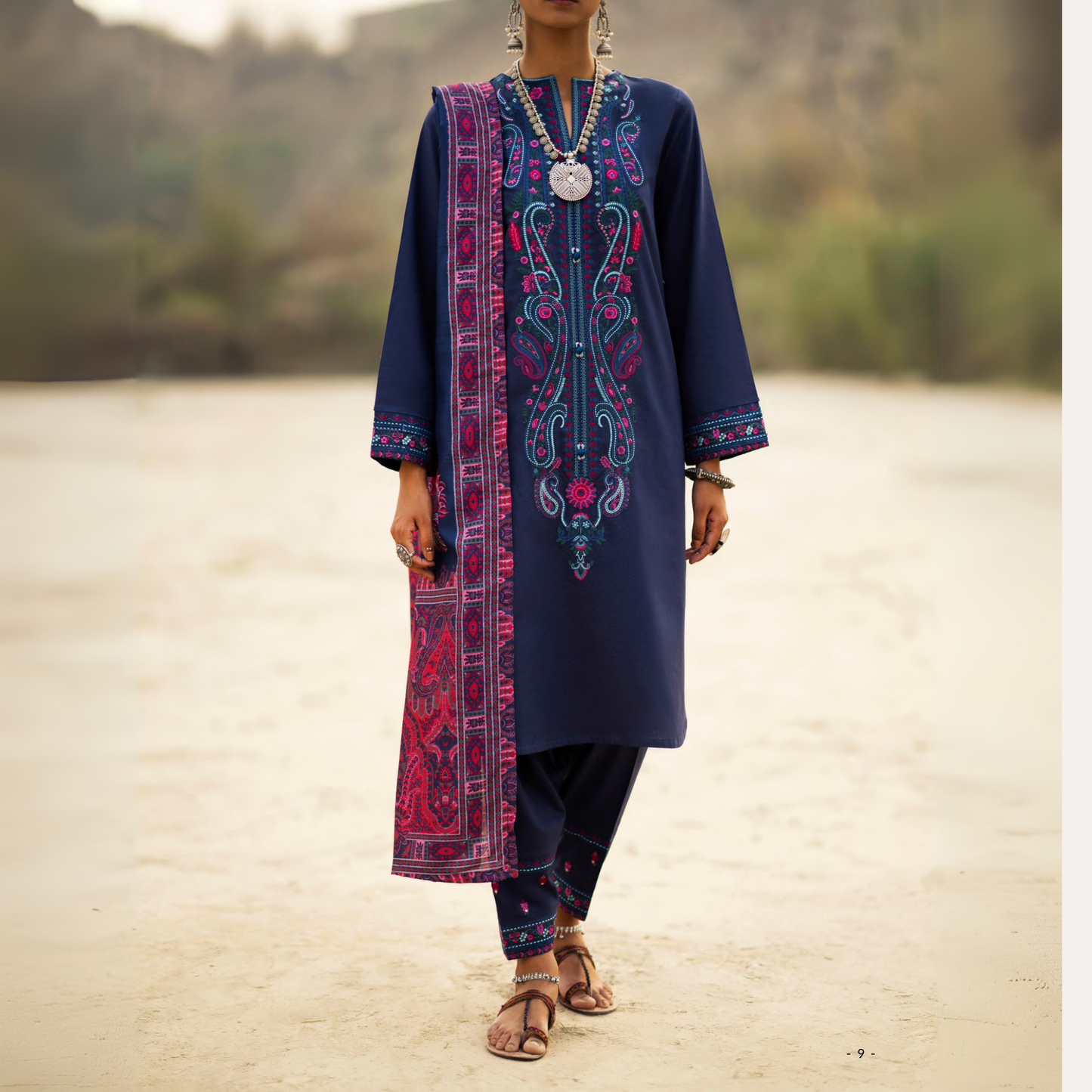 3 Pc Embroidered Khaddar Ready to Wear Collection by Casuallite | UMCAE0901