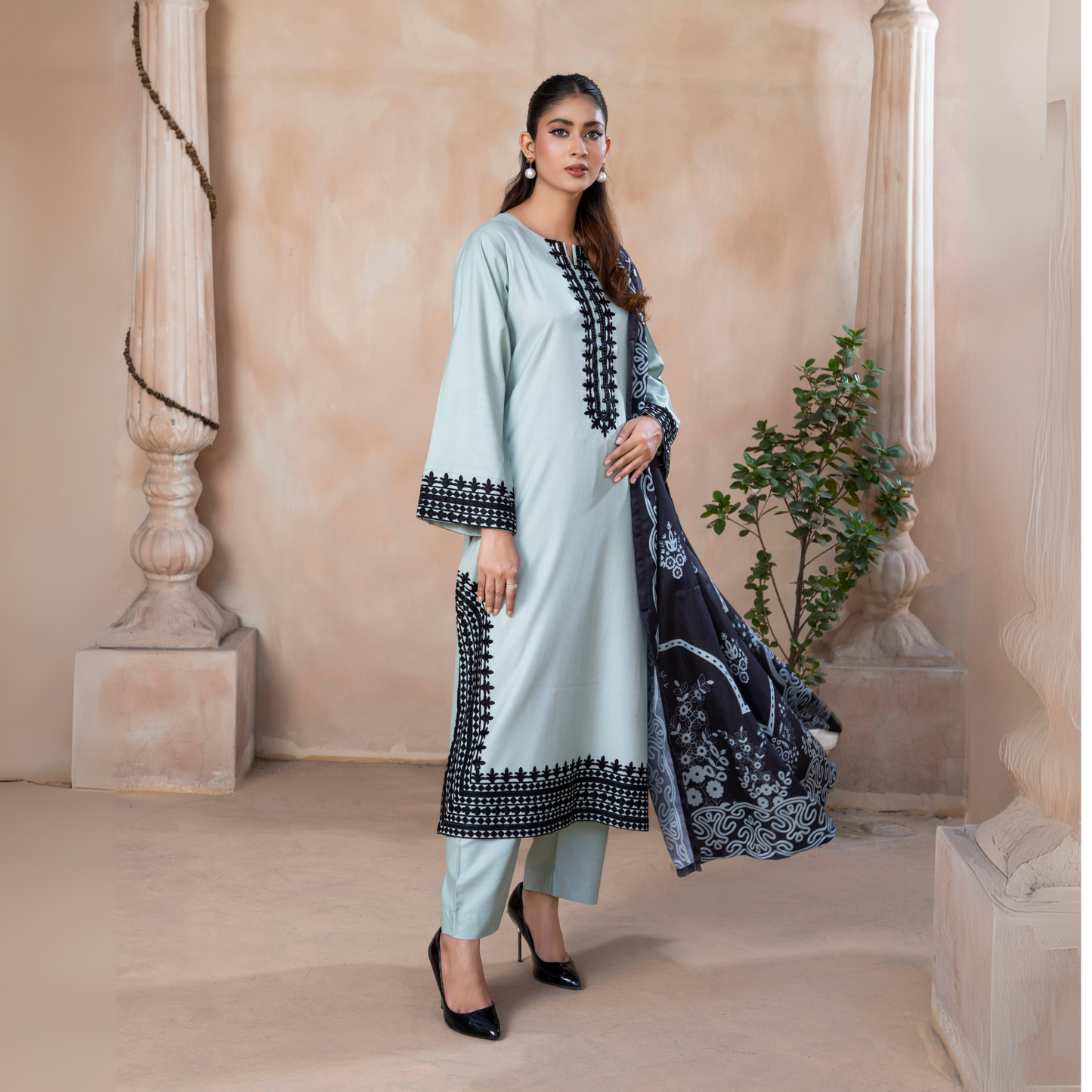 3 Pc Embroidered Dhanak Ready to Wear Dress - Raniya.h  | UMRAH0501