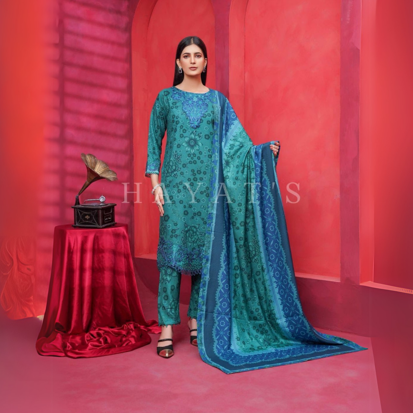 Dhanak Dress with Shawl |3 Pc| Winter Collection | Hayats UMHAT0560