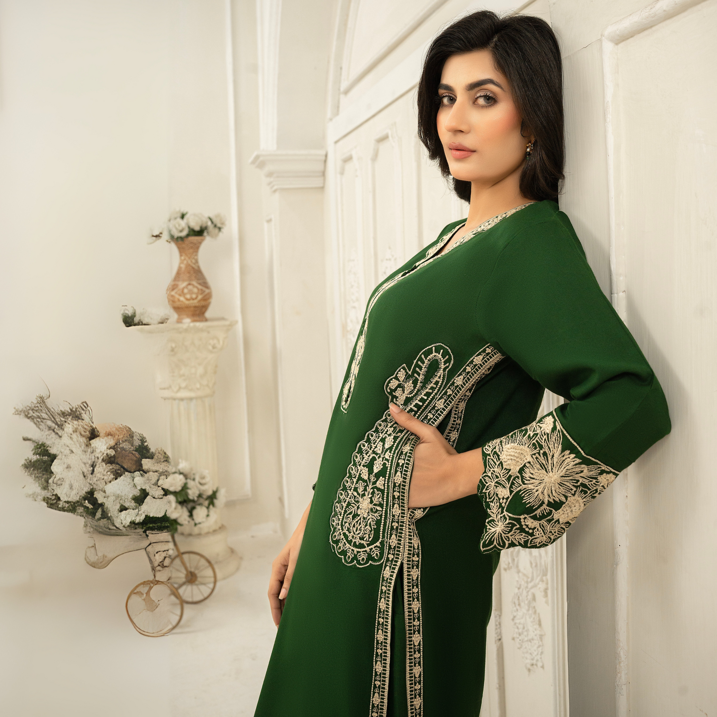 Embroidered Dhanak with Pockets 2 Pc Co Ord Set Dress | Ready to wear | UMNAA