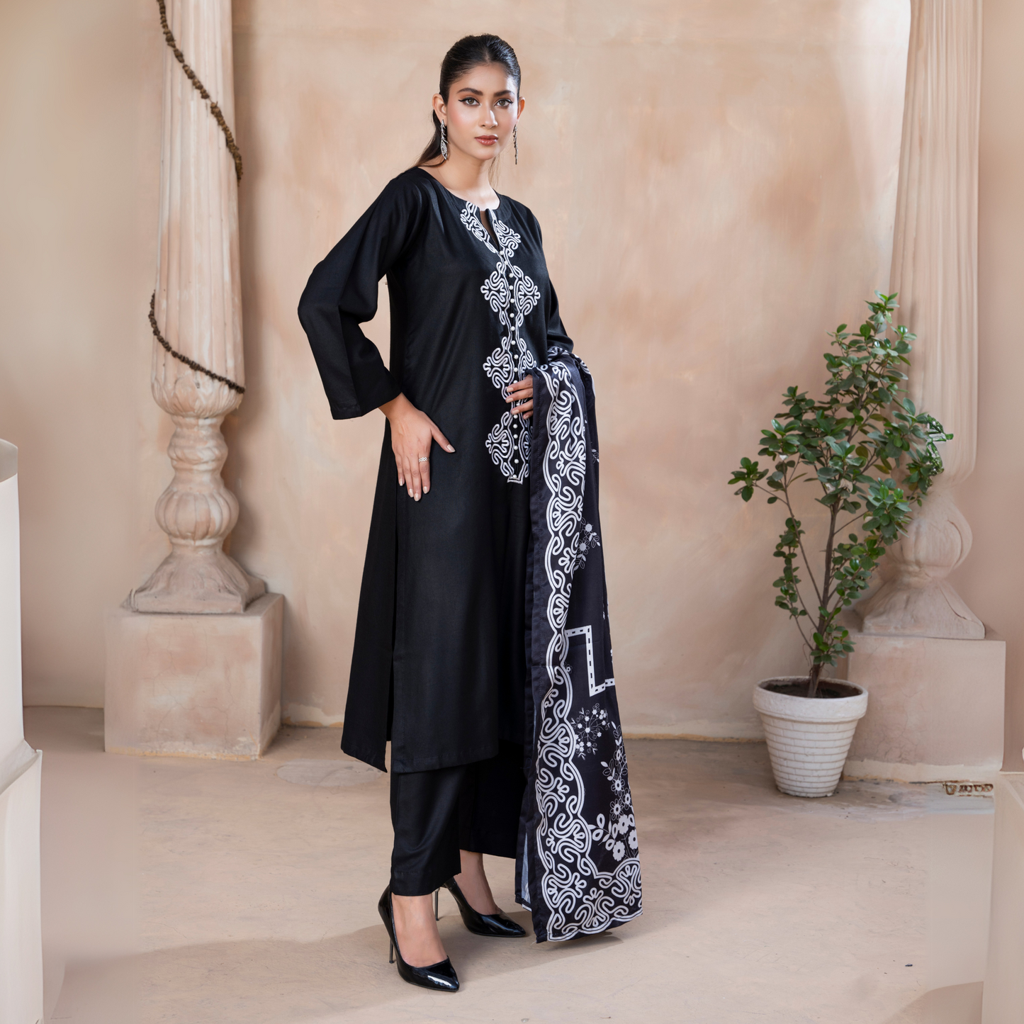 3 Pc Embroidered Dhanak Ready to Wear Dress - Raniya.h  | UMRAH0501