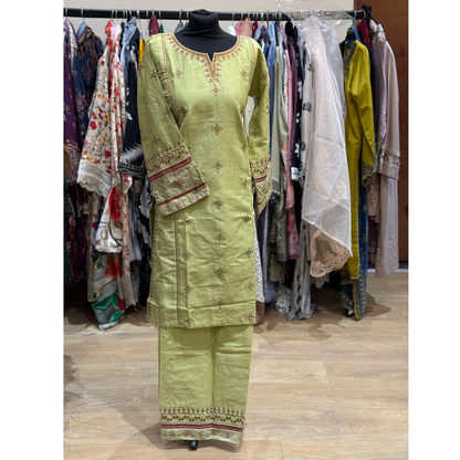 2 Pc Embroidered Khaddar Co-Ord Set  | Ready to wear| Hayats