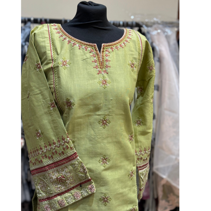 2 Pc Embroidered Khaddar Co-Ord Set  | Ready to wear| Hayats