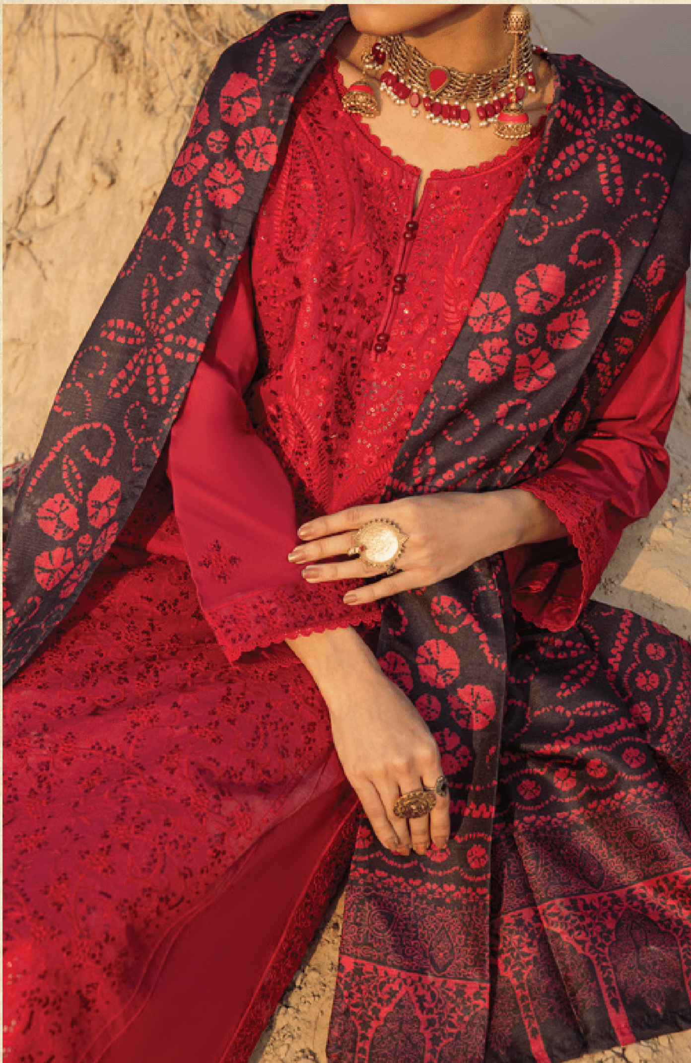 3-Piece Stitched Embroidered Linen Collection - Casuallite