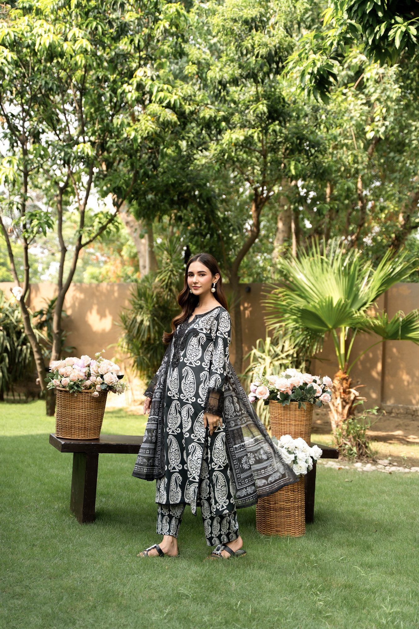 (Monochromatic) 3 Pc Floral Printed Lawn Dress-Raniya.h