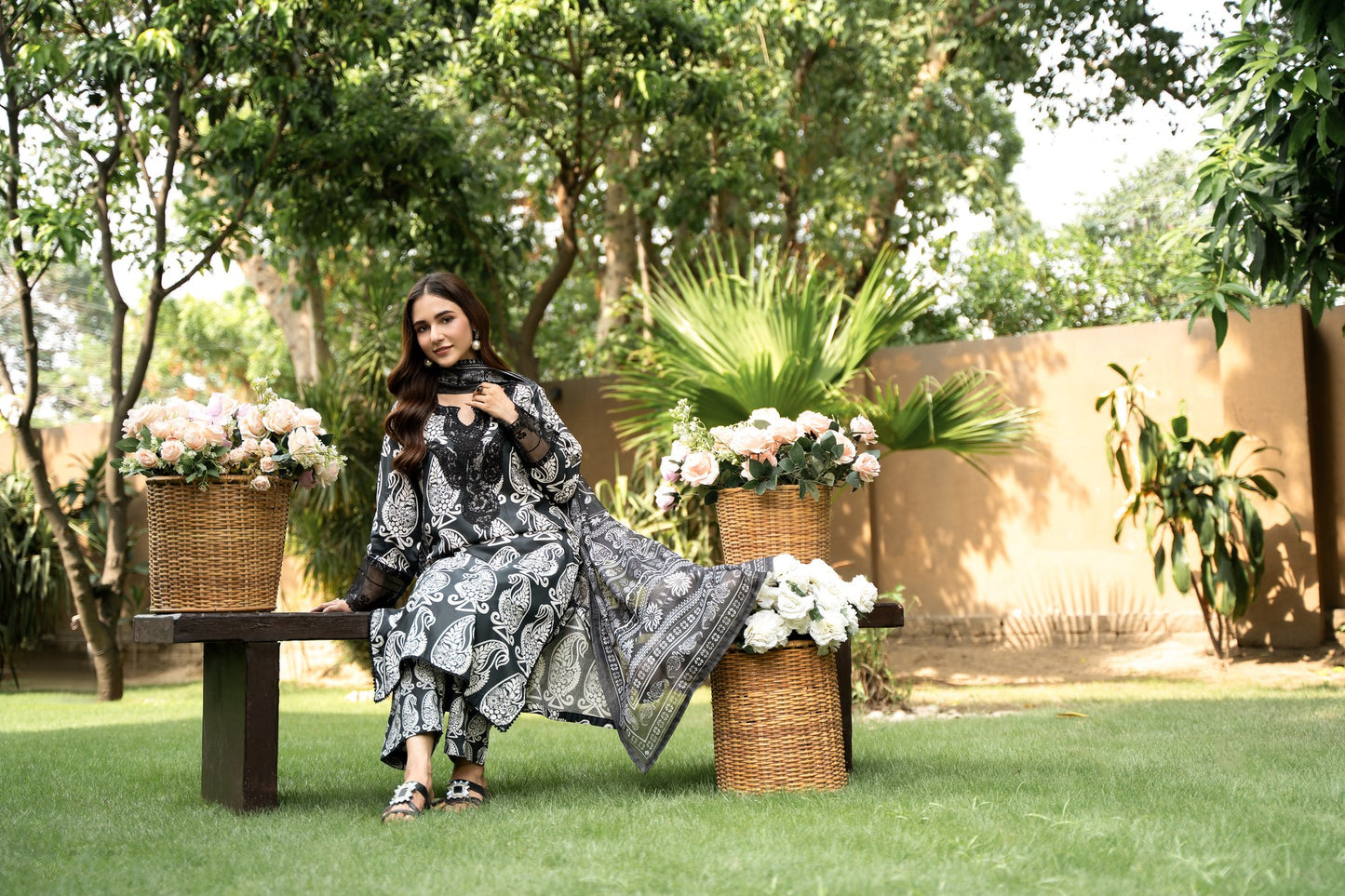 (Monochromatic) 3 Pc Floral Printed Lawn Dress-Raniya.h