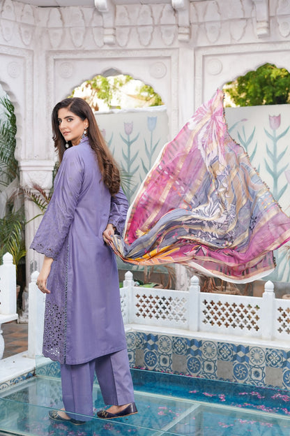 Lavender | Chikankari Schifflil Lawn | 3 Pc | MUNIRA