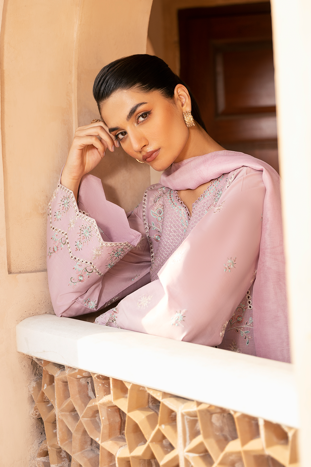 (Pastel Pink)"MIZAJ" Embroidered Lawn 3Pc Collection-Esra Fashion