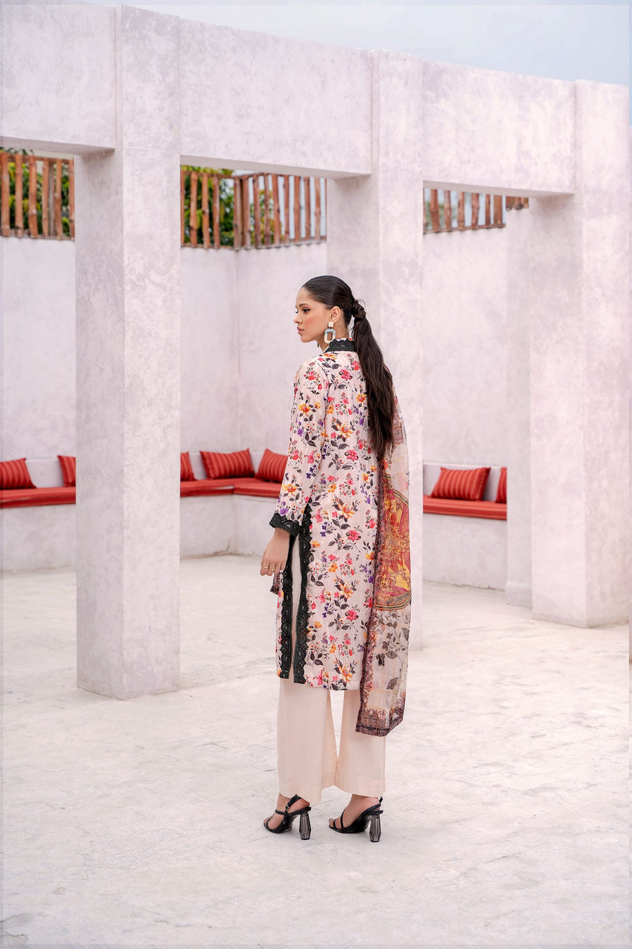 3 - PIECE DIGITAL PRINTED LAWN DRESS - RANIYA.H