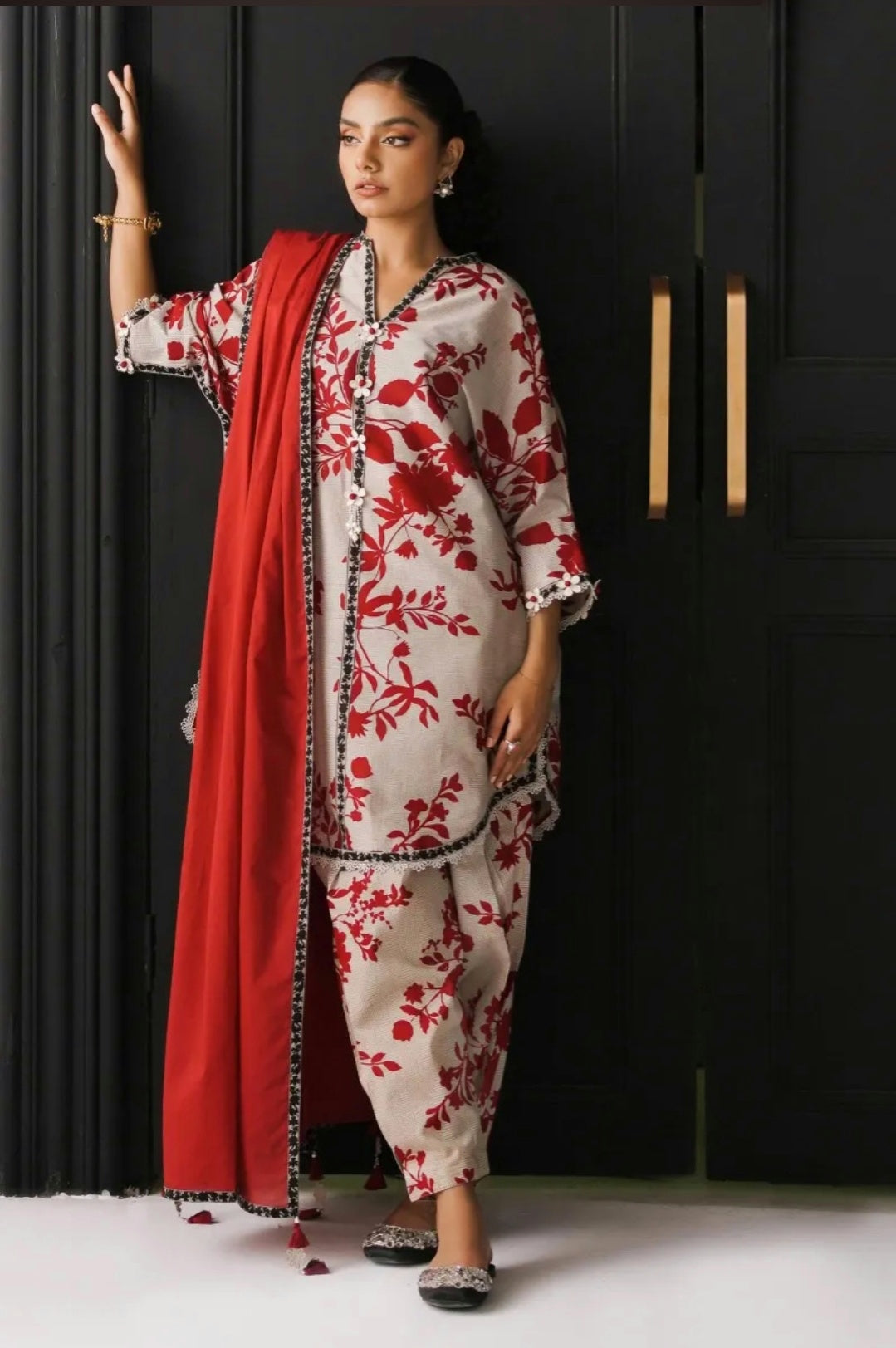 Mahay by Sana Safinaz Stitched 3 Piece Summer Lawn Collection 2023