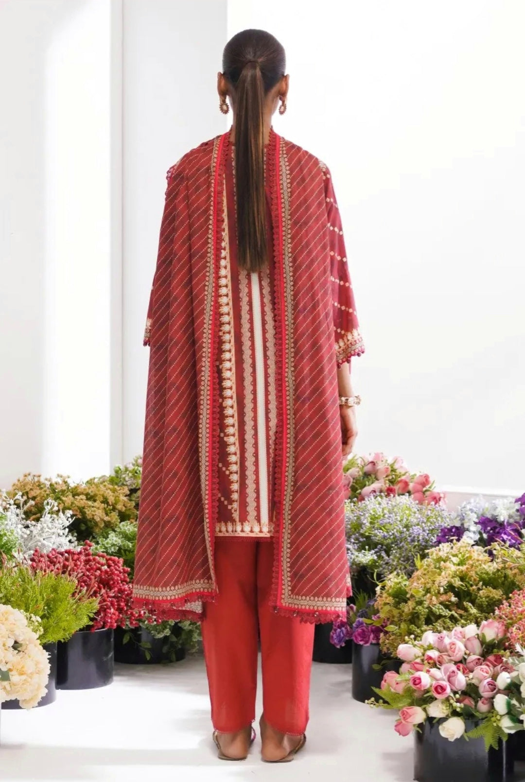 Mahay by Sana Safinaz Stitched 3 Piece Summer Lawn Collection 2023