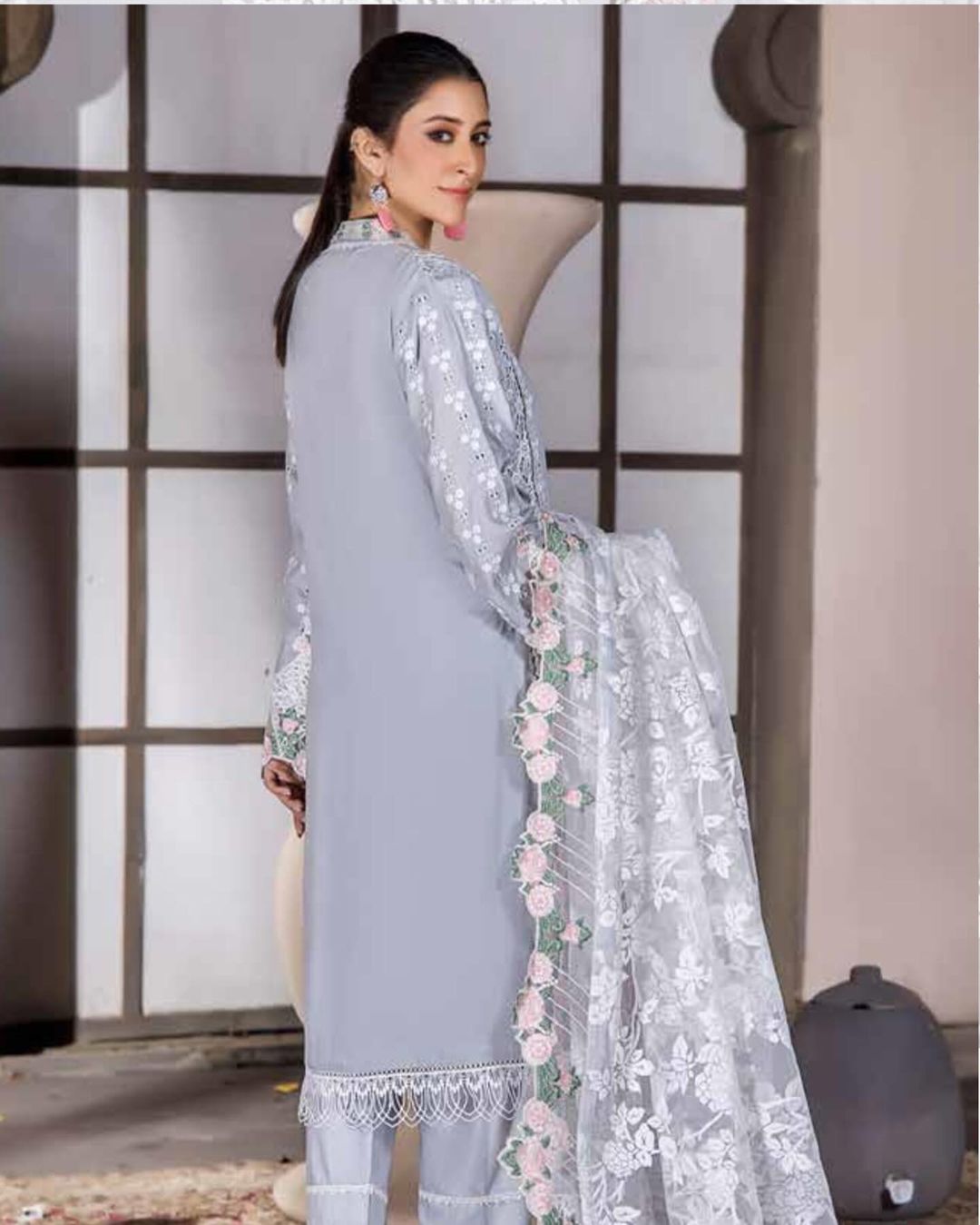 3-Piece Embroiderd Digital Printed Linen Collection-MUNIRA