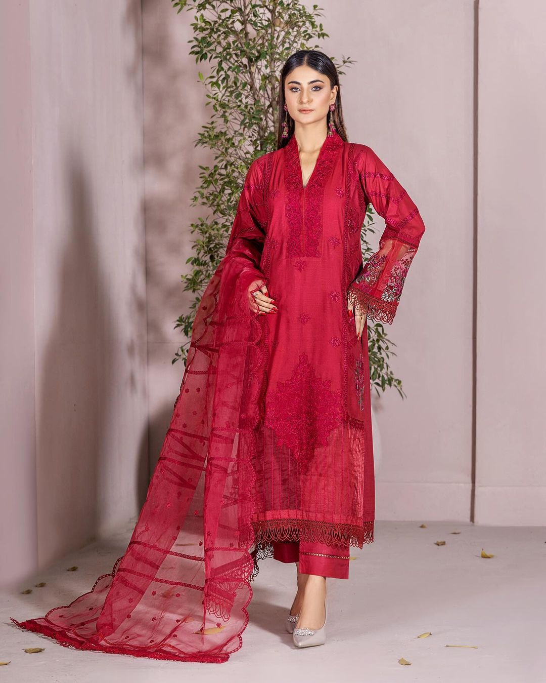 3-Piece Embroiderd Digital Printed Linen Collection-MUNIRA