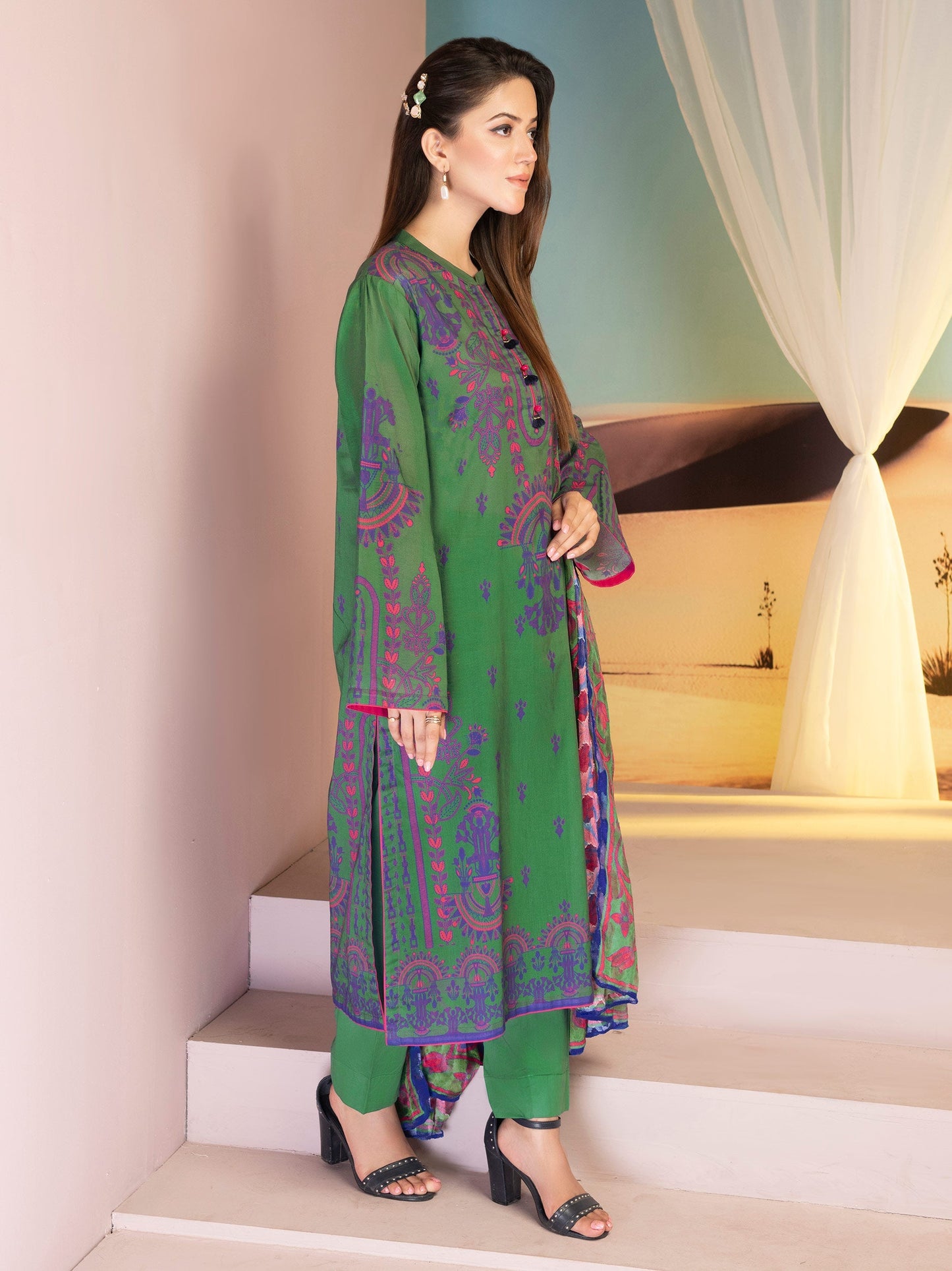 Green 3 Piece Printed Lawn Suit By Limelight