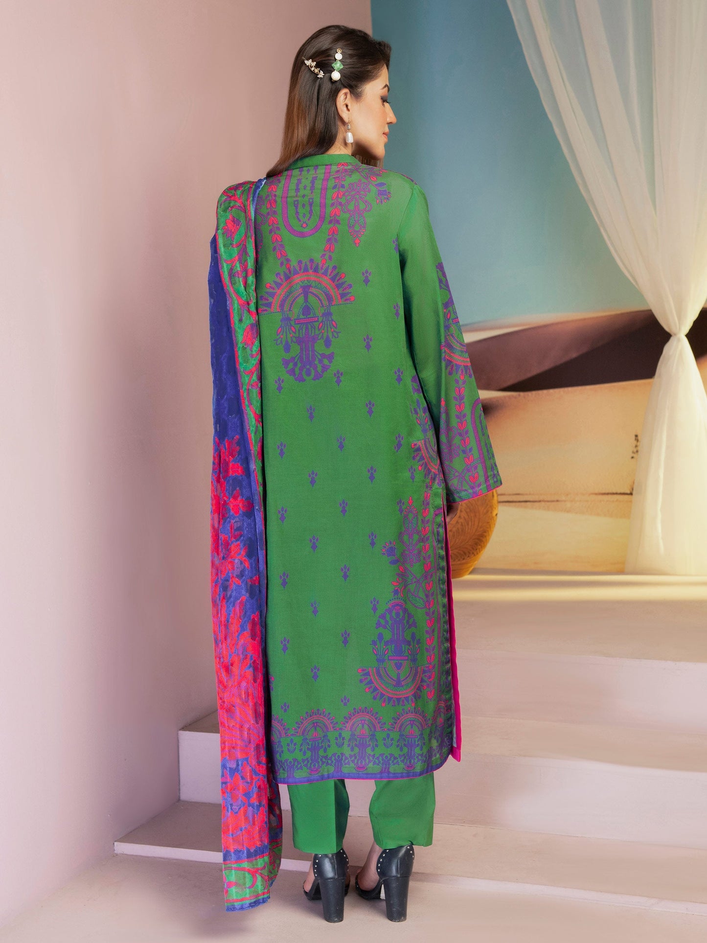 Green 3 Piece Printed Lawn Suit By Limelight