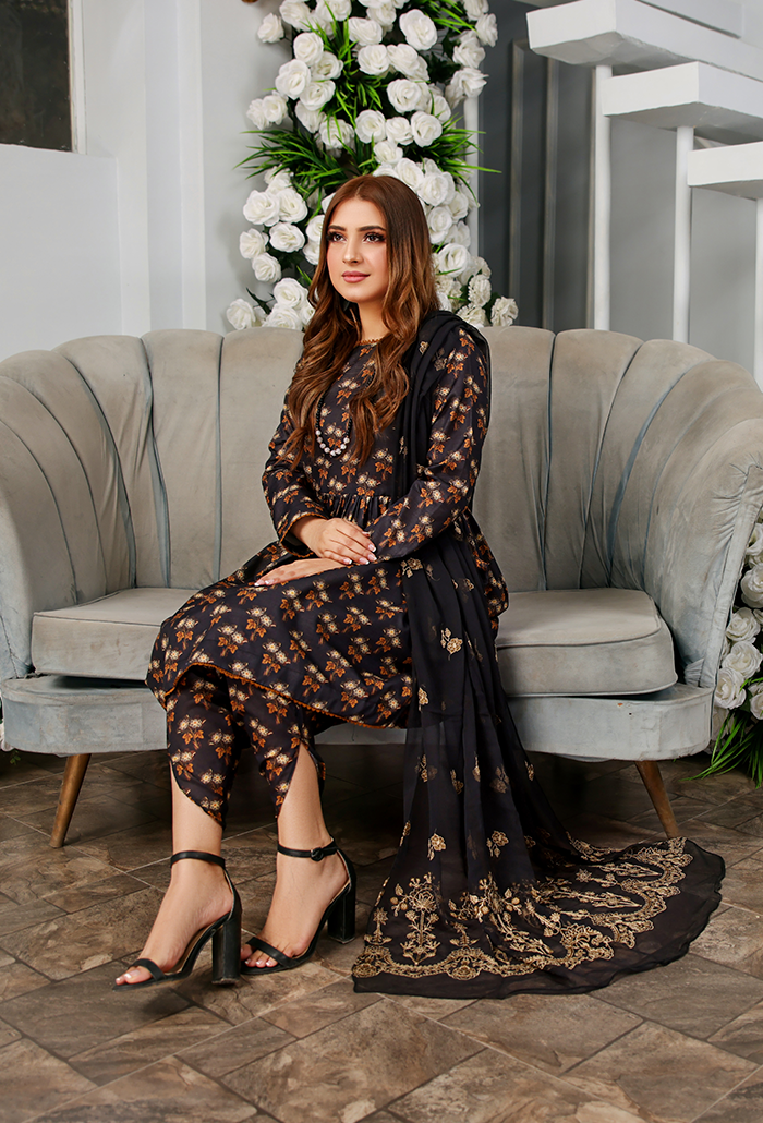 BLACK 3 PIECE PRINTED KAMEEZ WITH EMBROIDERED CHIFFON DUPPATA